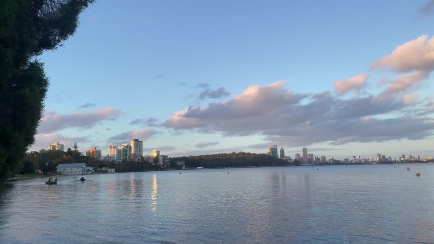Beautiful and wide view of the extraordinary city in Western Australia, Perth! Vista from Matilda Bay.