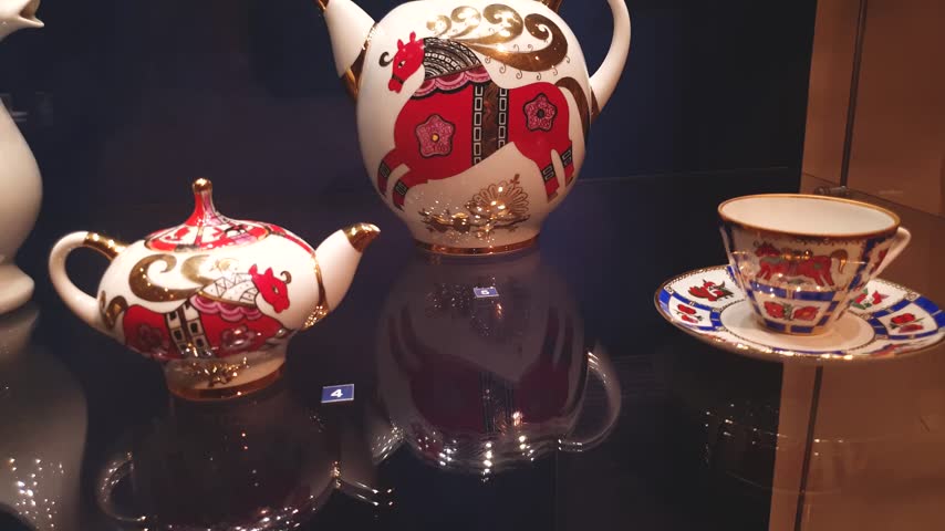 Antique tea set. Tea sets. Teapot and tea cups.
