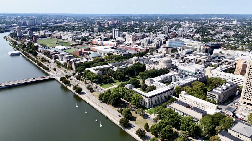 Massachusetts Institute of Technology, MIT in the summertime. Massachusetts, Boston, USA.