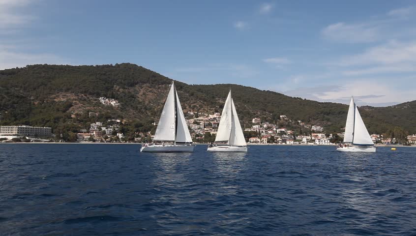 Sailing yachts race (HD)