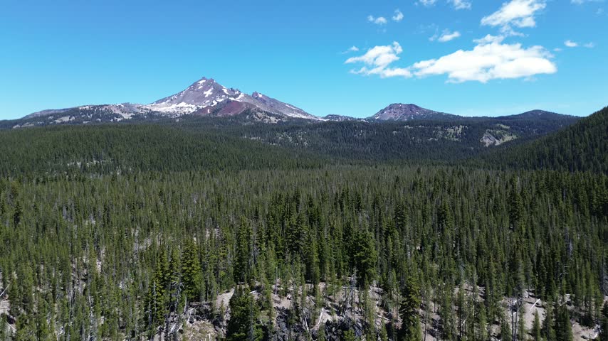 Broken Top panorama - volcano in Cascade Range, Oregon