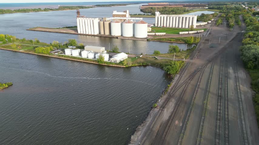 Docking piers in Superior Wisconsin