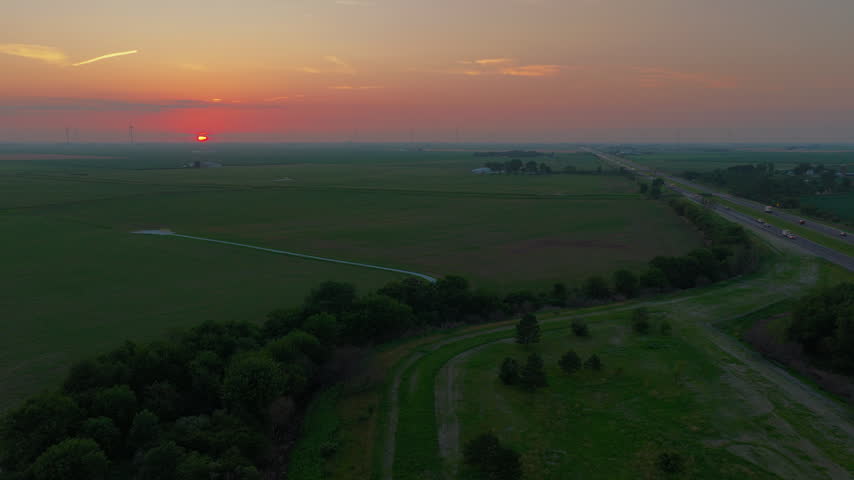 Interstate 65 in Indiana. Commercial freight logistics, flat agricultural land ideal for utility-scale solar development, and the scenic freedom of a Midwestern summer road trip. Indiana, USA