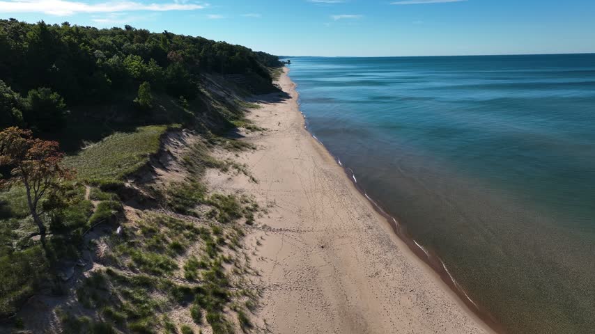 The shoreline of Lake Michigan from above Kruse Park in Muskegon, MI.