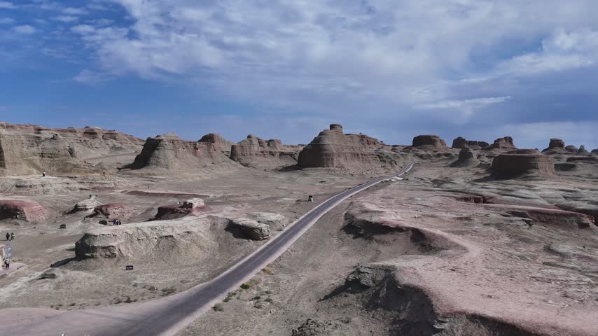 A road winding through the "Devil