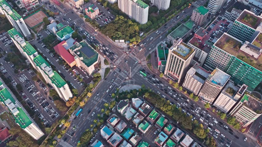 Urban Intersection With Dense Traffic In Seoul Metropolitan Area, South Korea