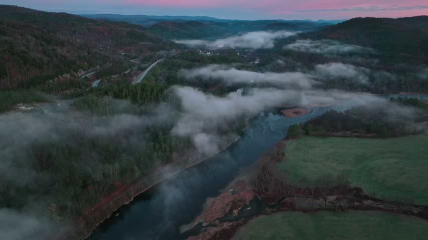 River Valley In Northern Vermont At Dawn