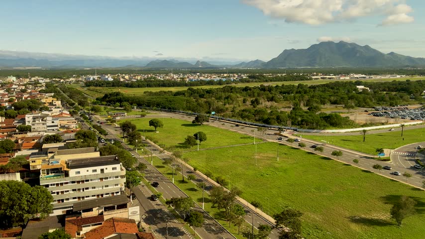 Aerial view of Adalberto Simão Nader Avenue and Vitória Airport access road, Espírito Santo, Brazil