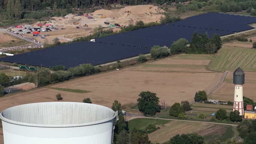 Aerial view of powerplant Staudinger on the Main River in Hesse, Germany, a conventional power plant site transitioning from coal and gas toward hydrogen-ready energy generation.