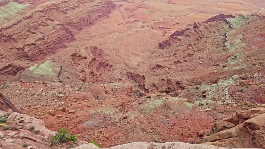 Panoramic overlook from rim at Dead Horse Point State Park