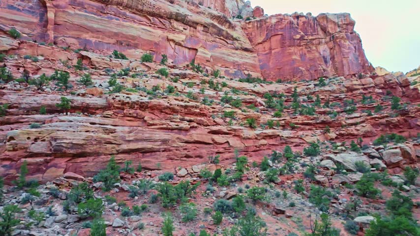 Scenic view of Grand Wash canyon along Cassidy Arch trail