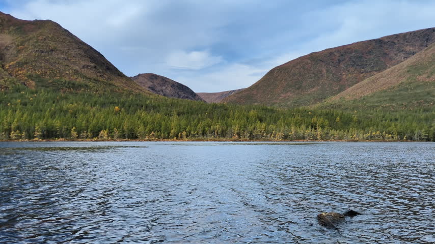Devil’s Lake as seen from the Mont Albert loop trail in Gaspésie National Park (Québec, Canada)