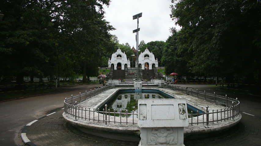 Entrance of Kelaniya Raja Maha Viharaya, Kelaniya, Sri Lanka.