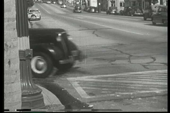 1940s - A police officer tells several child abduction stories to kids in order to teach them the importance of being careful around strangers during the 1940s