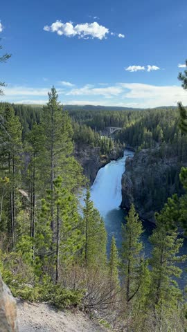 Yellowstone National Park - Yellowstone Upper Falls overlook	