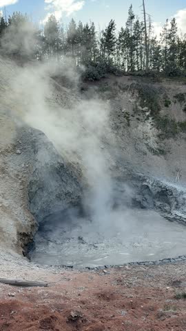 Yellowstone National Park - Boiling mud at Mud Volcano Area