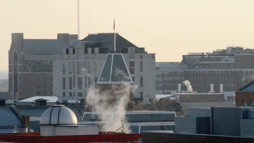 A setting of a college campus.