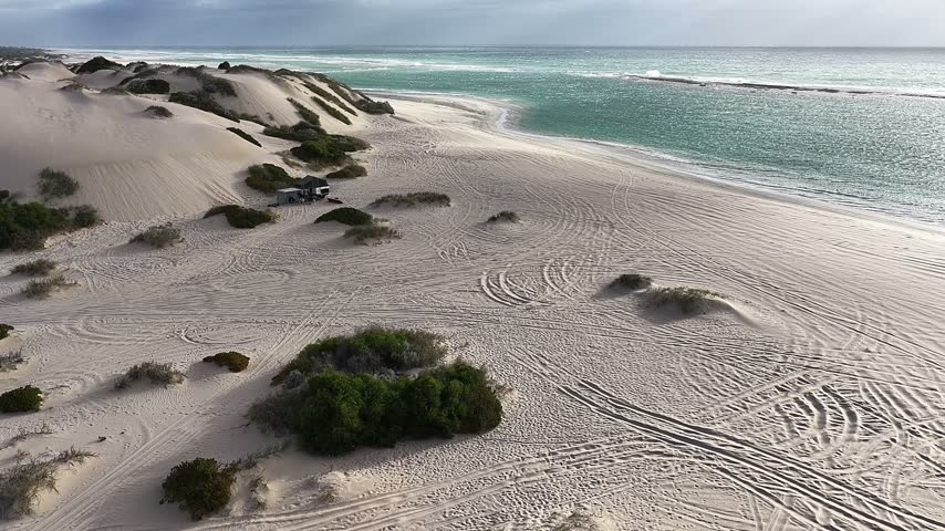 Lucky Bay in Cape Le Grand National Park features brilliant white sand contrasting with turquoise Indian Ocean waters near Esperance, Western Australia