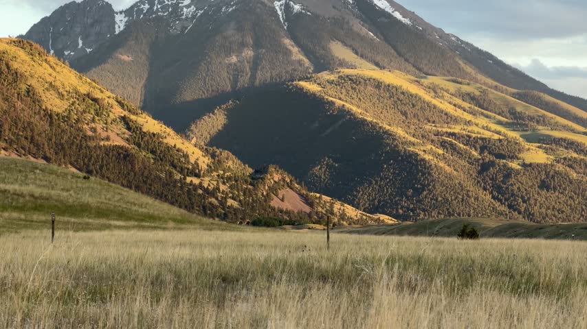 Montana - Scenic View of Paradise Valley at Sunset