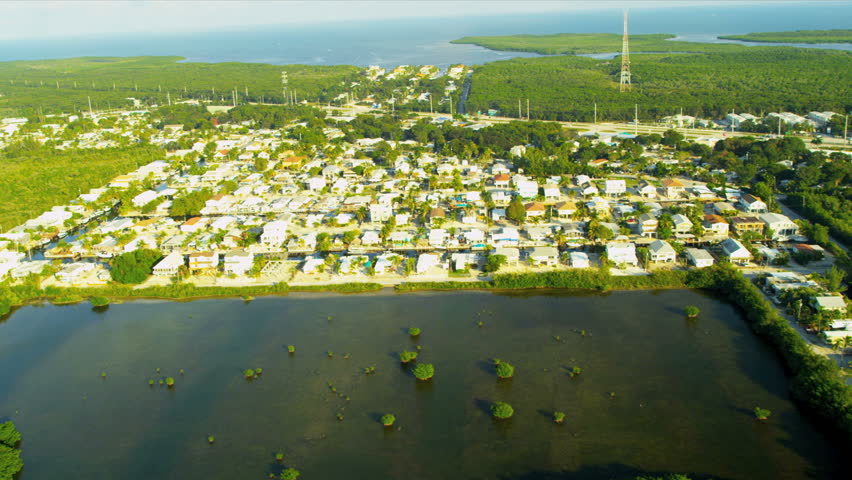 Aerial view exclusive residential properties nr US 1, Key Largo, Southern Florida, USA