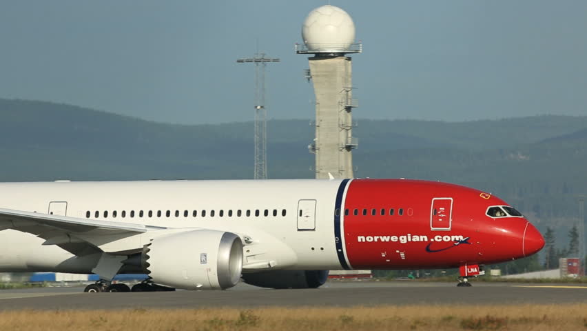 BOEING DREAMLINER AT OSLO AIRPORT - 10 JULY 2013: Norwegian Air Shuttle first