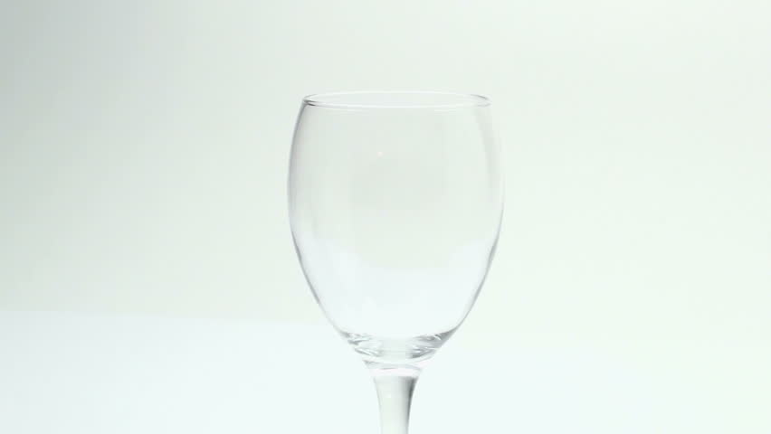 Wine pour into glass - HD