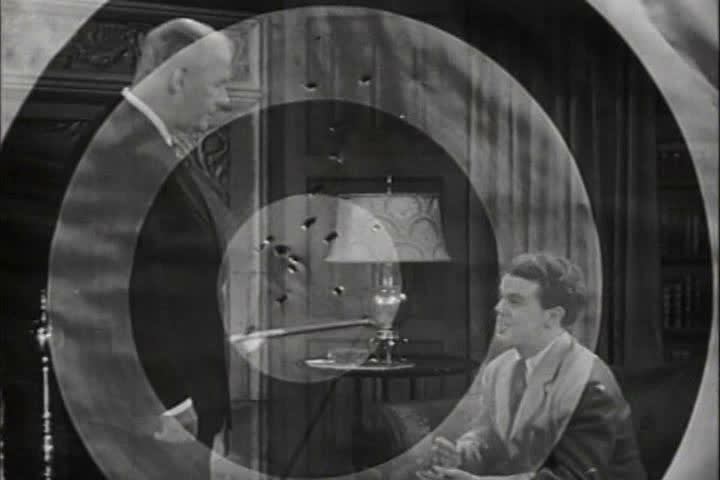 1940s - Play by play of a football game in 1941. Good football footage.
