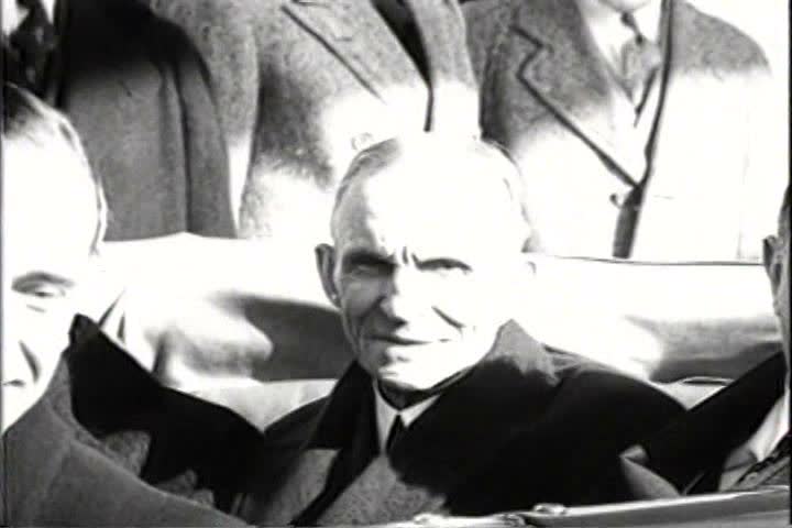 1930s - Henry Ford inaugurates a very impressive display at the New York Worlds Fair in 1939.