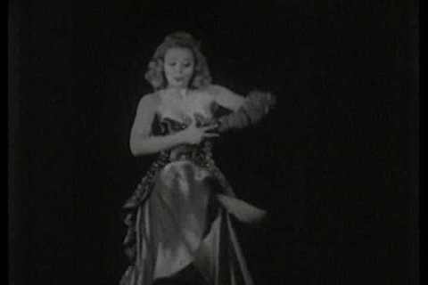 1930s - A 1930s stag film featuring a sexy stripper.