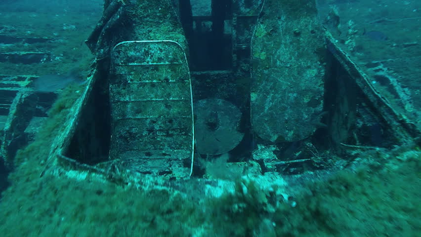under sea wreck Boeing B-17 flying fortress, corsica