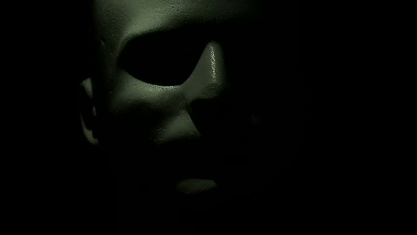 Scary shot of a spooky mannequin head.