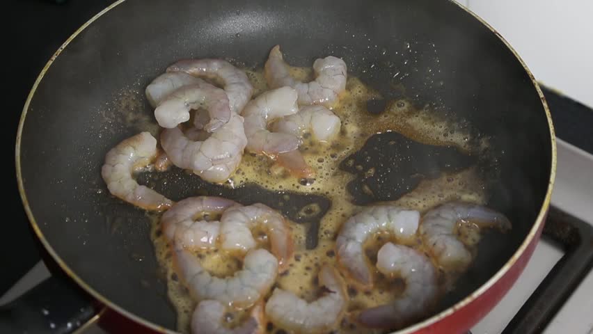 Shrimps in the pan