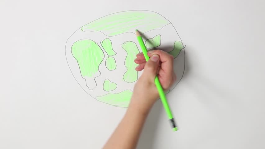 Child draws the earth, time lapse