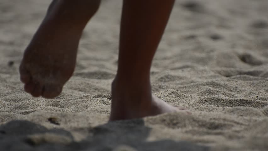 walking on sand, footsteps in sand