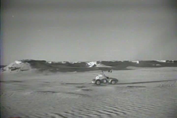 1940s - Captured Italian war film from 1942 shows Italians fighting in Libya in World War Two.