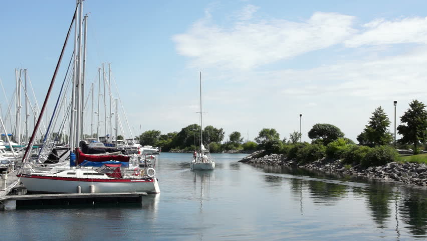 sailboat marina haul out