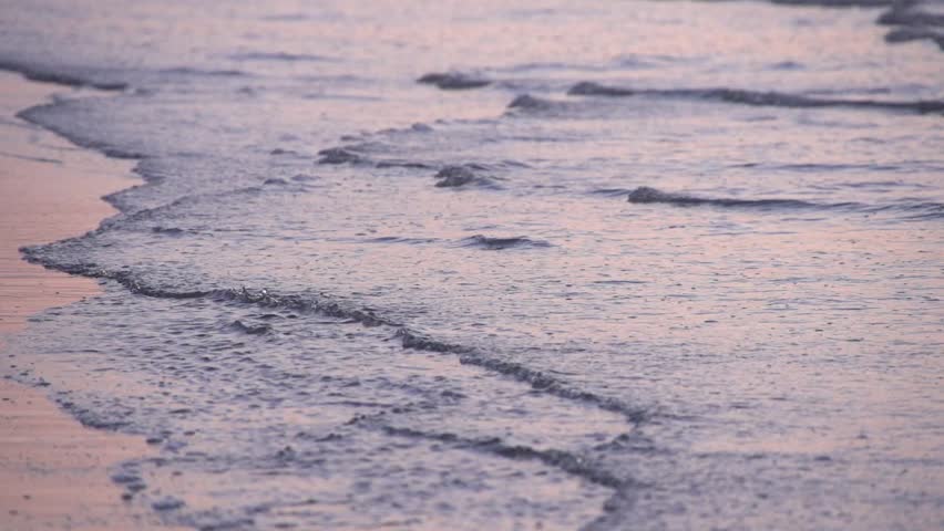 Slowmotion waves after suset