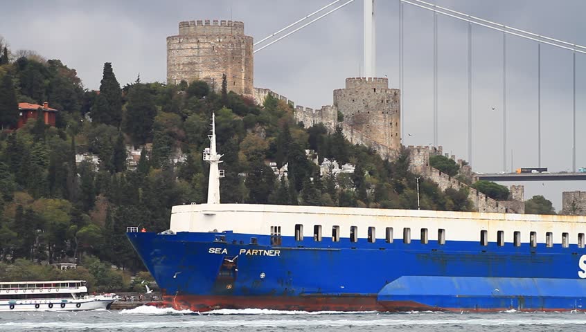ISTANBUL - OCT 20: Sea Lines SEA PARTNER (IMO: 7528635, Panama) sails in front