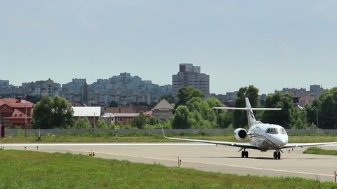 Jet Hawker Beechcraft 850XP small business plane steering