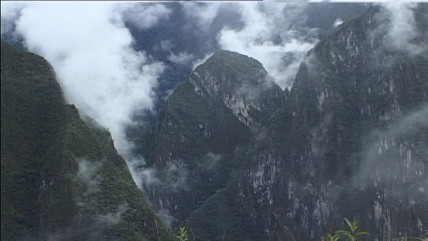 Macchu Pichu, Mystic Inca Ruins at Macchu Pichu in Peru