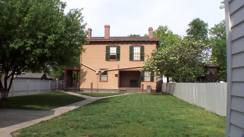 Abraham Lincoln house backyard