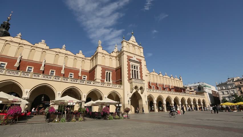 Main Market Square (Rynek) with the Renaissance Drapers' Hall (Sukiennice), in