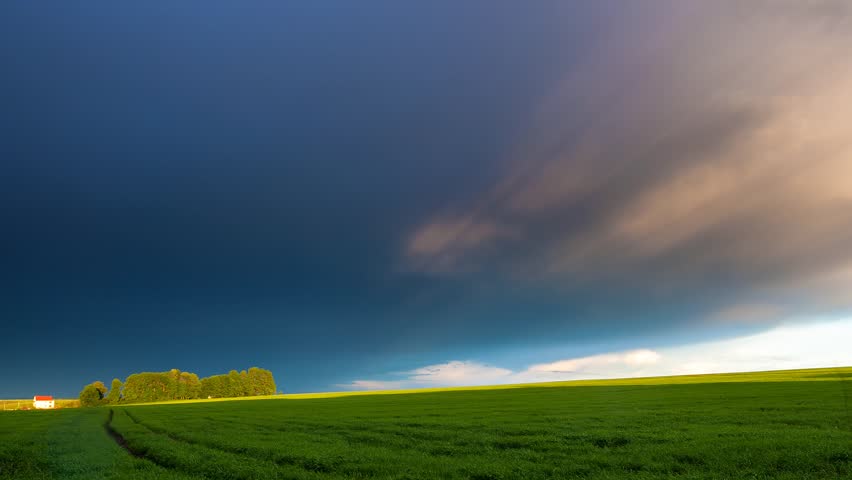 Time lapse clip. HD video (High Definition). Rain clouds. Dark ominous clouds.