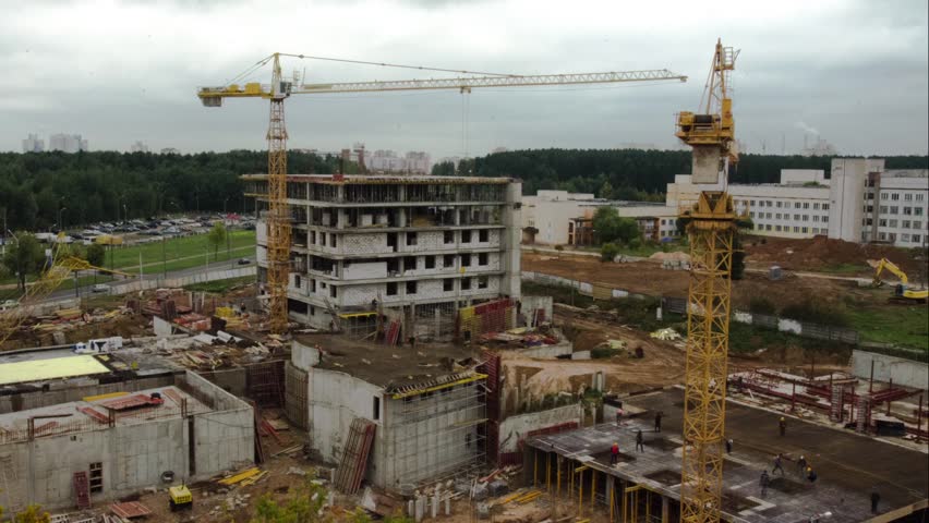 construction of high-rise buildings (time lapse)