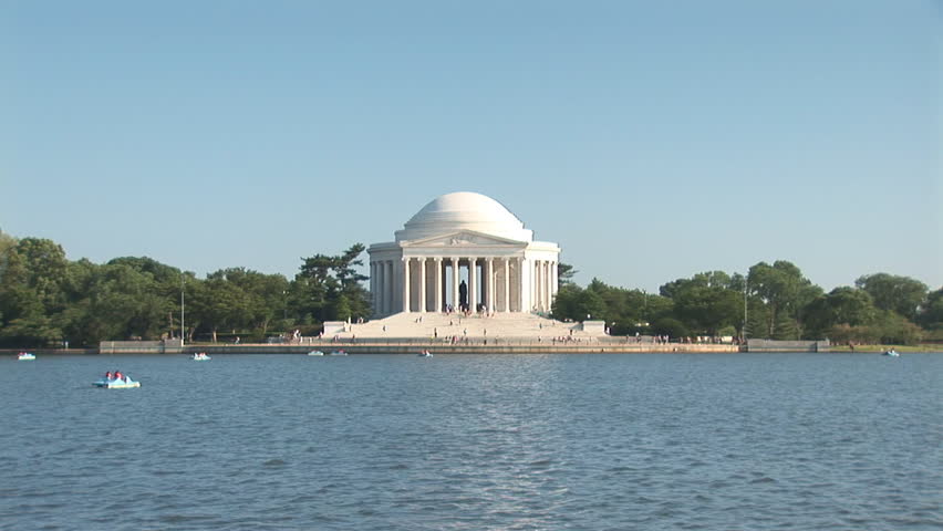 Jefferson Memorial - zoom in from extreme wide