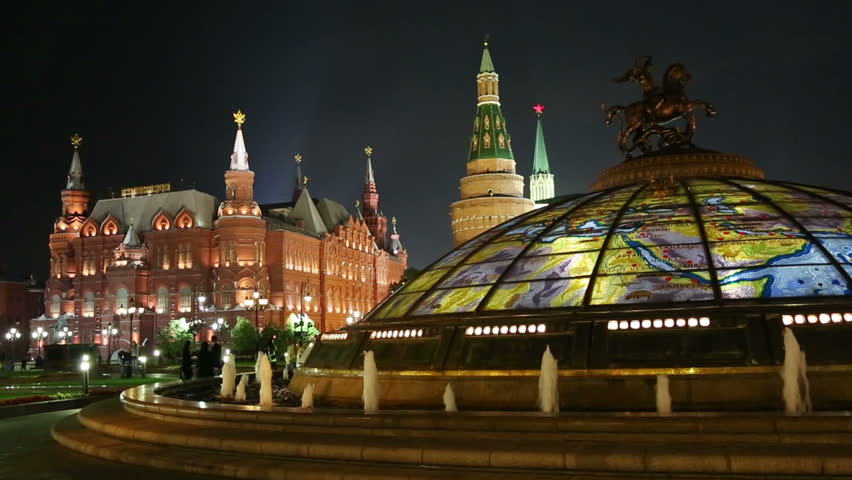 Фонтан часы мира на манежной площади в москве фото