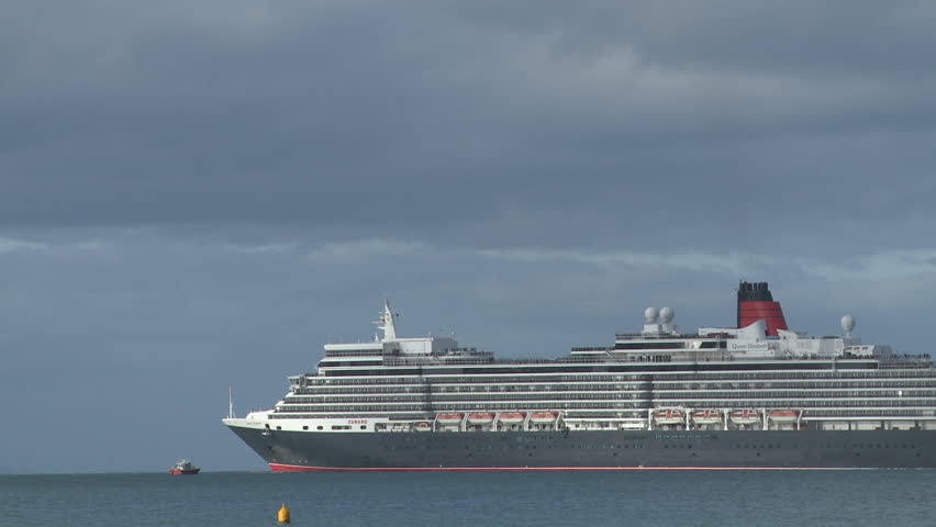 NAPIER - FEBRUARY 22: Queen Elizabeth cruise ship departs Napier Port in New