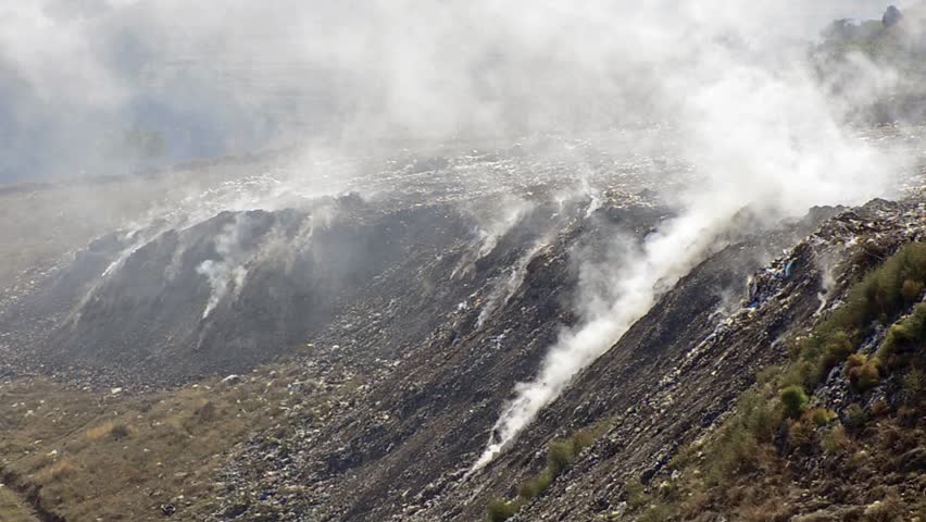 Landfill burning smoke nature ecology disaster - Stock Video