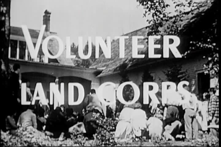 1940s - Young kids volunteer to work on farms in Vermont during World War two.