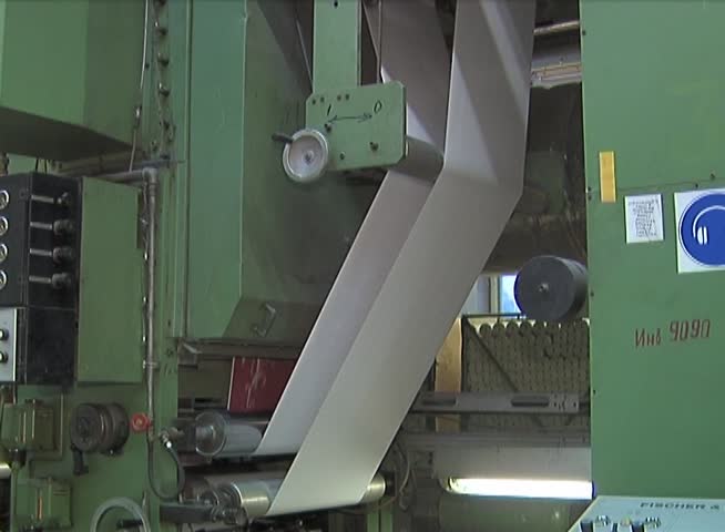 Plant for the production of paper products (paperhangings, 	paperhanging)